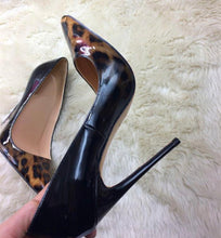 Load image into Gallery viewer, Cheetah heels
