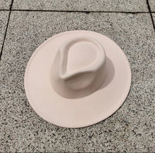 Load image into Gallery viewer, Wide Brim Big Fedora
